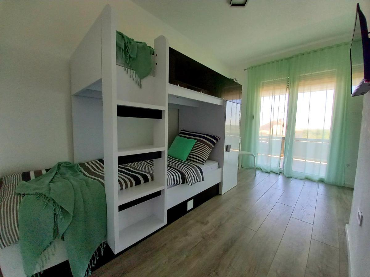 Villa Tia With Heated Pool & Jacuzzi Murvica  Exterior photo