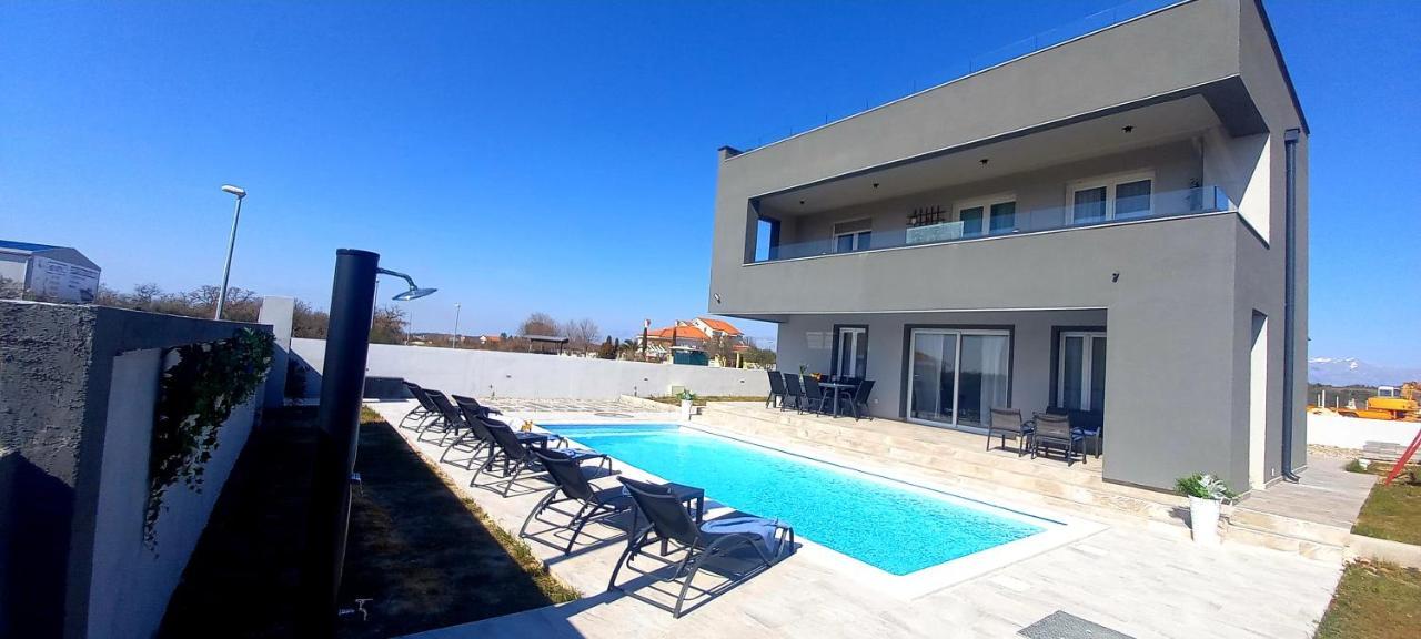 Villa Tia With Heated Pool & Jacuzzi Murvica  Exterior photo